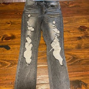 Distressed Risen Jeans size 5 (waist 27)